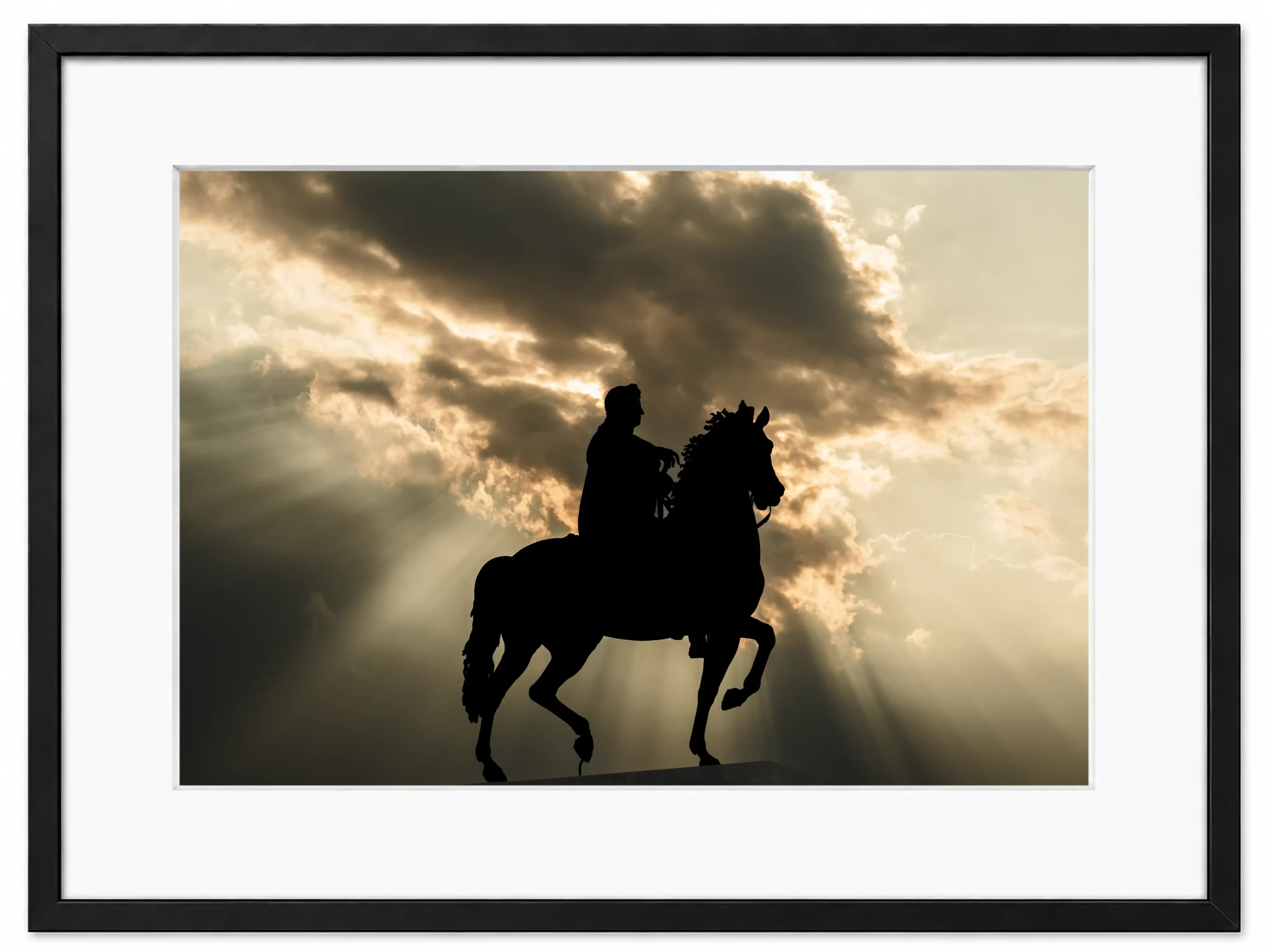 photo en contre jour de la statue de louis XIV à lyon patrice cauleur